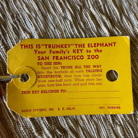 Trunkey San Francisco Zoo Key - Picture 3 of 6